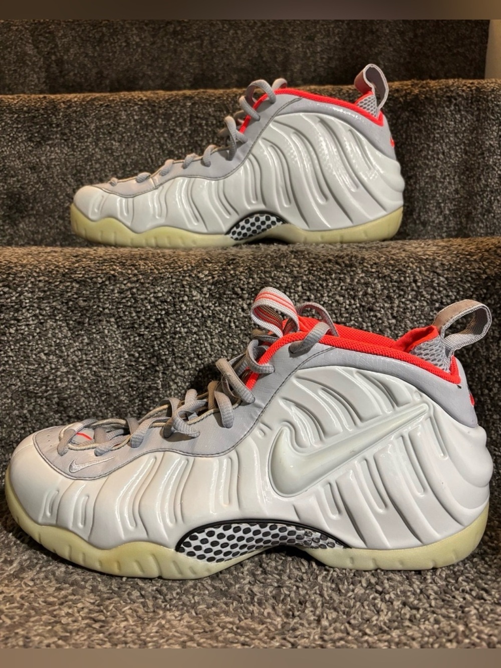 Nike Air Foamposite Pro Pure Platinum Glow in the Dark excellent condition